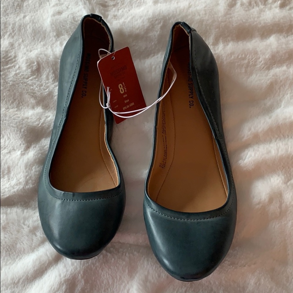 NWT ballet flats